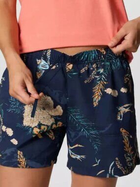 Columbia Women's Sandy River III Cargo Shorts in Printed Navy NWT